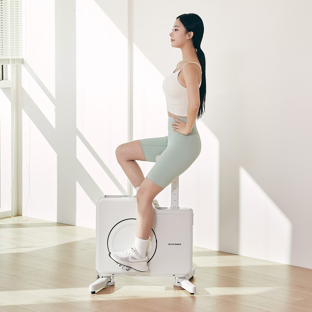 엑사이더 실내자전거 저소음 큐브 바이크 헬스 사이클 유산소 슬림 네모 운동 기구 EB730 상세 이미지 1